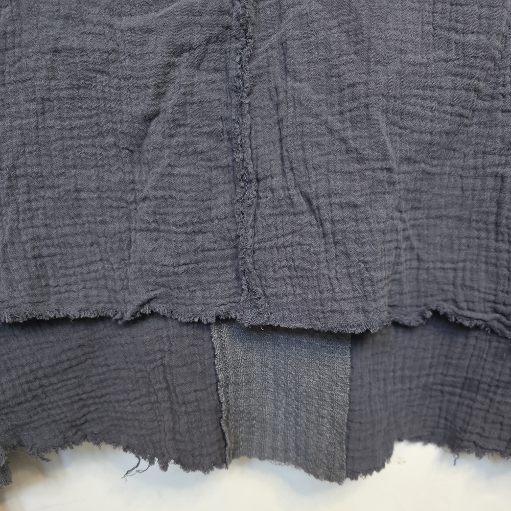 POL Navy Blue Oversized High Low Long Sleeve Henley Knit Top - Picture 9 of 13